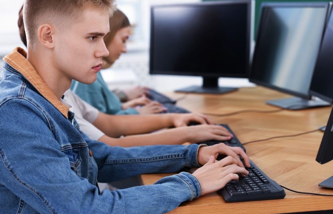 Best Online Learning Platforms for Students in 2025