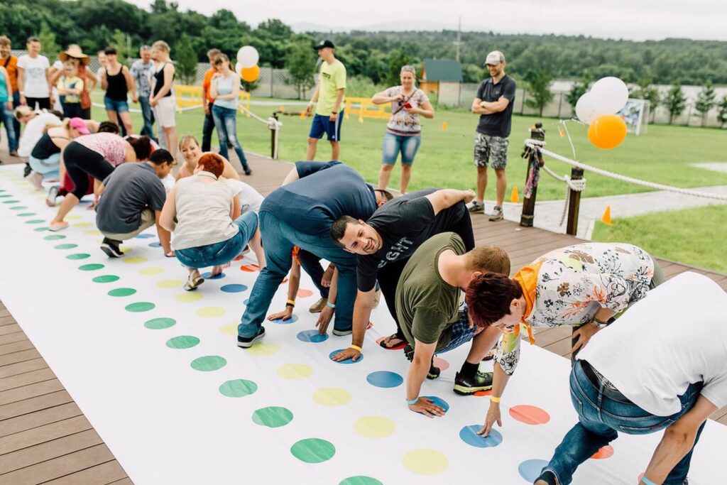 Úniková hra na míru jako moderní teambuilding: Jak posunout firemní akce v Praze na novou úroveň